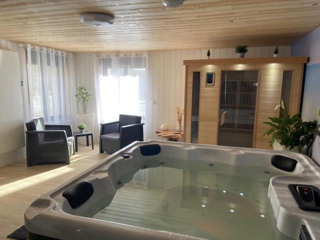 Superbe T3 Neuf En Bord De Riviere Pres D'annecy Avec Et Sauna Apartment *